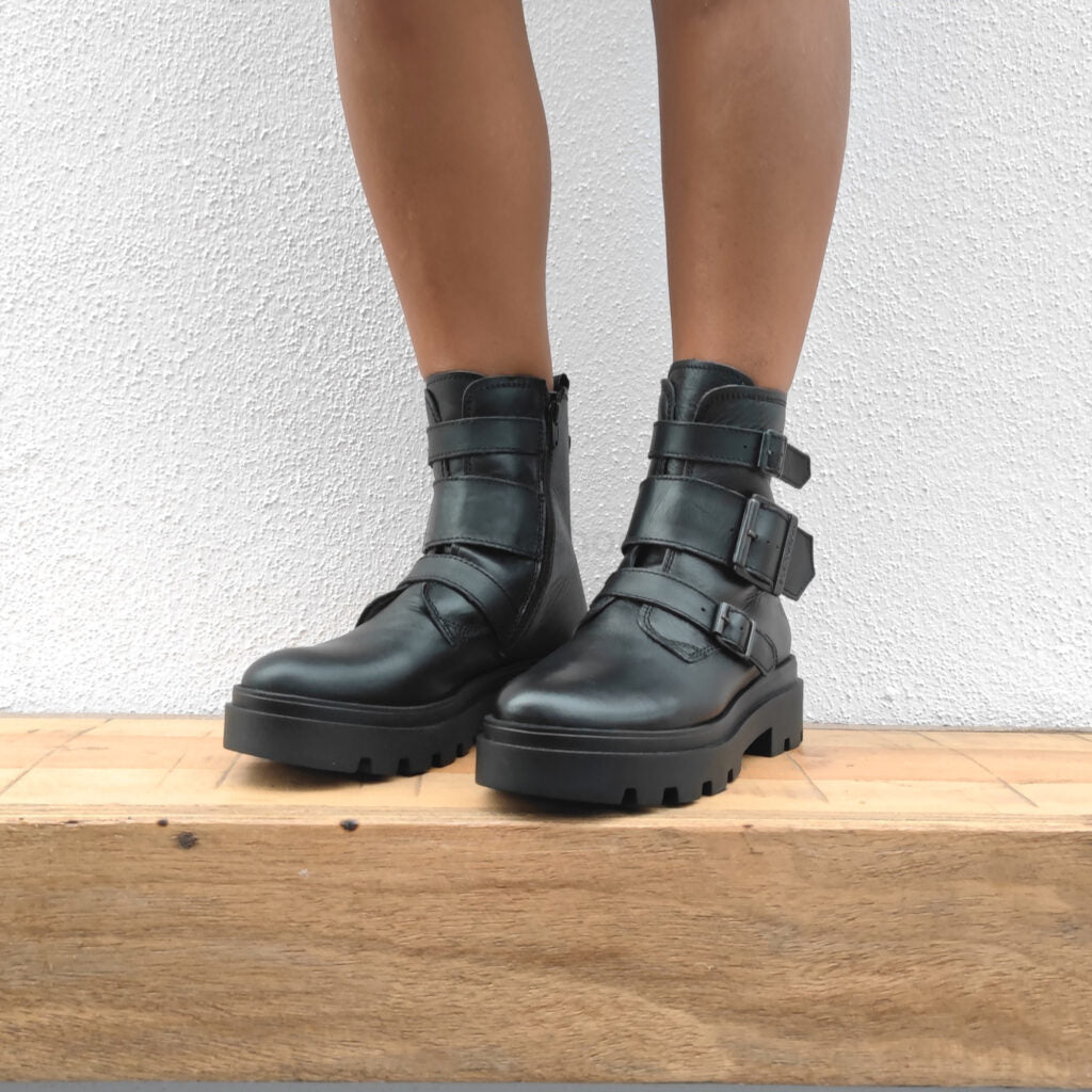 Fly London Women's Jeda817fly Ankle Boot